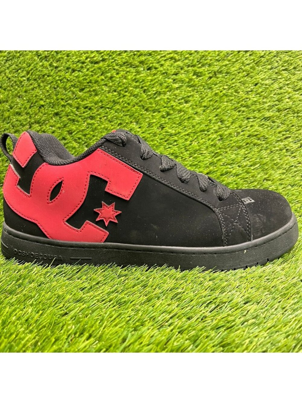 DC Court Graffik Mens Size 12 Black Red Leather Composite Toe Safety Work Shoes